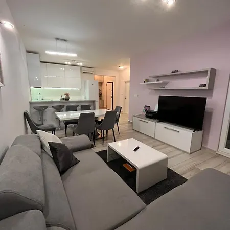Teo Apartment *